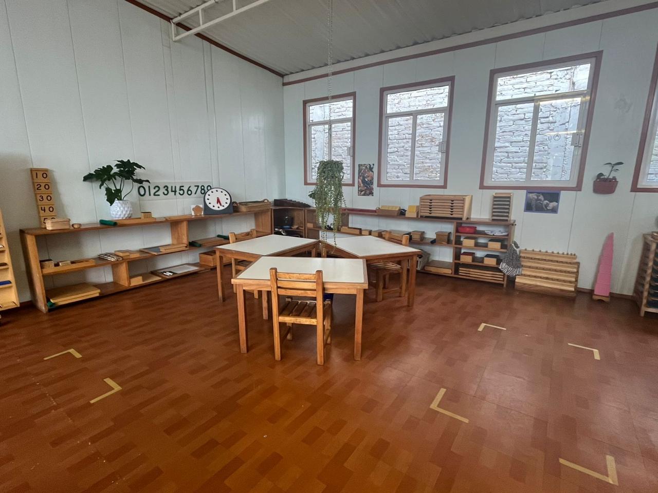 Instalaciones y áreas exteriores de Montessori del Río en Col. Calesa, Querétaro